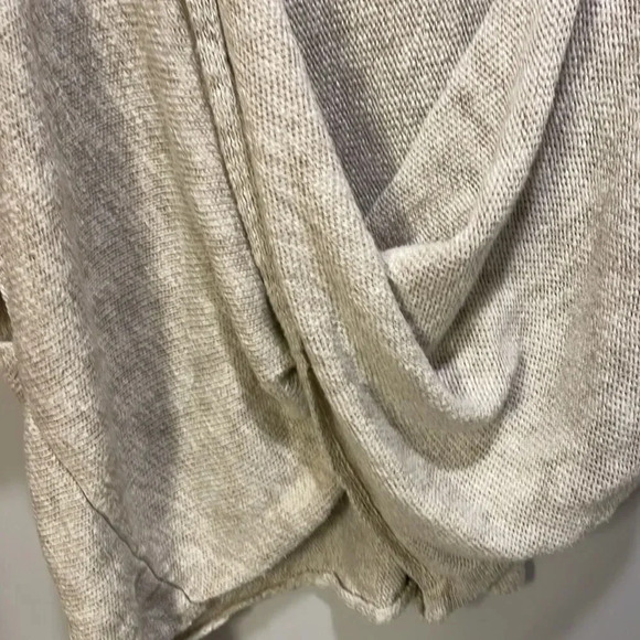 Anthropologie woman’s twisted poncho oatmeal colored sweater - Picture 14 of 15